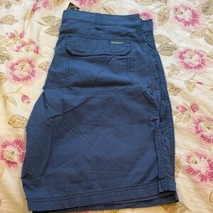 Eddie Bauer Men's Cargo Shorts in Blue